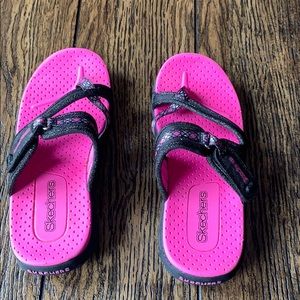 Sketchers sandals